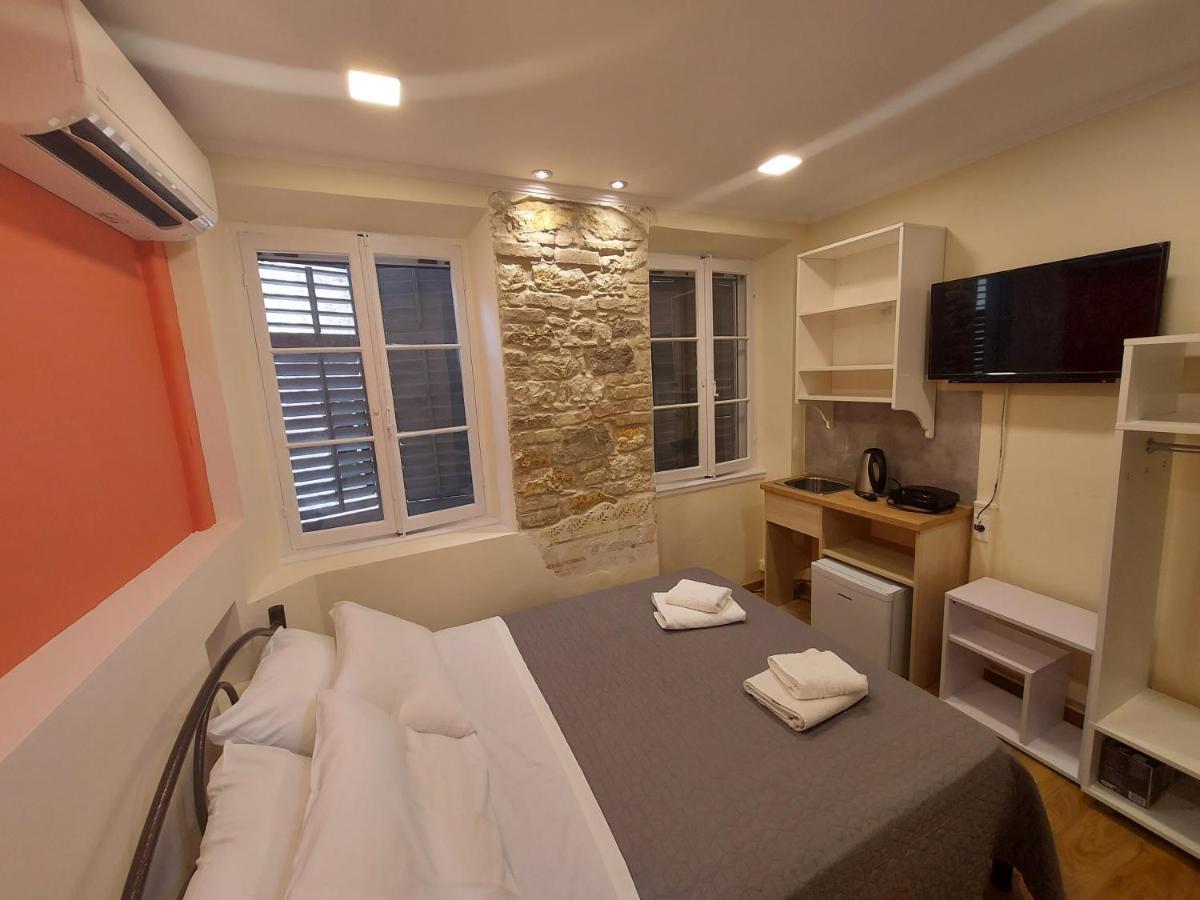 Appartement Corcyra Microflat In Old Town à Corfu  Extérieur photo